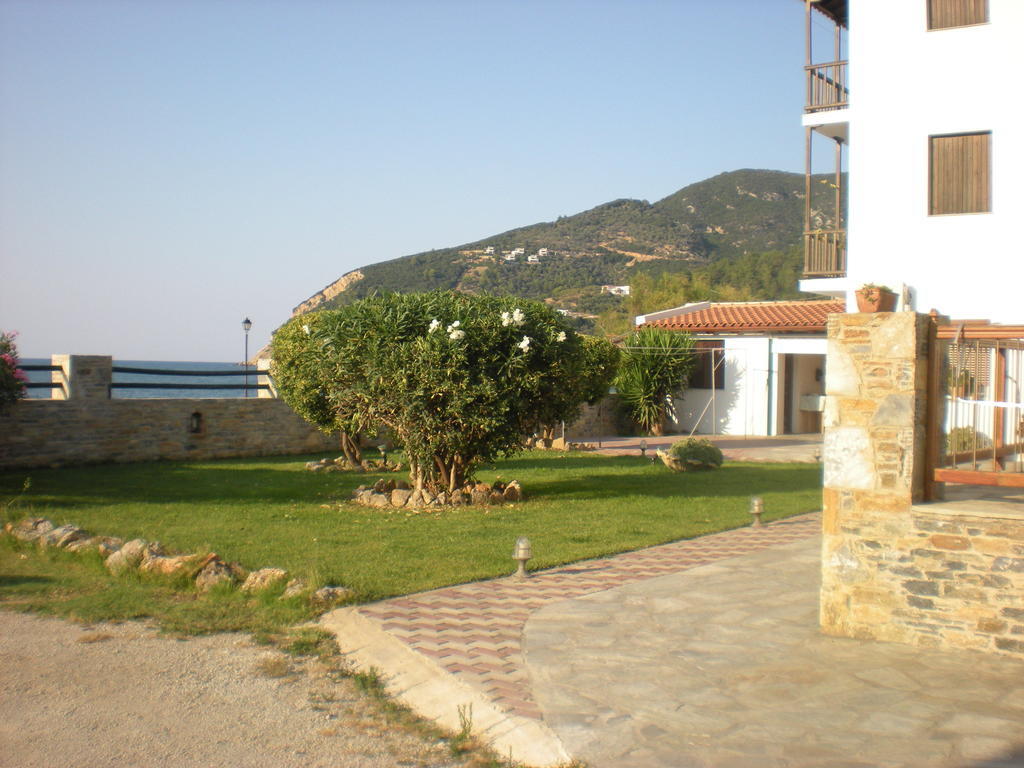 Antonios Skopelos Studios Apartments Exterior photo