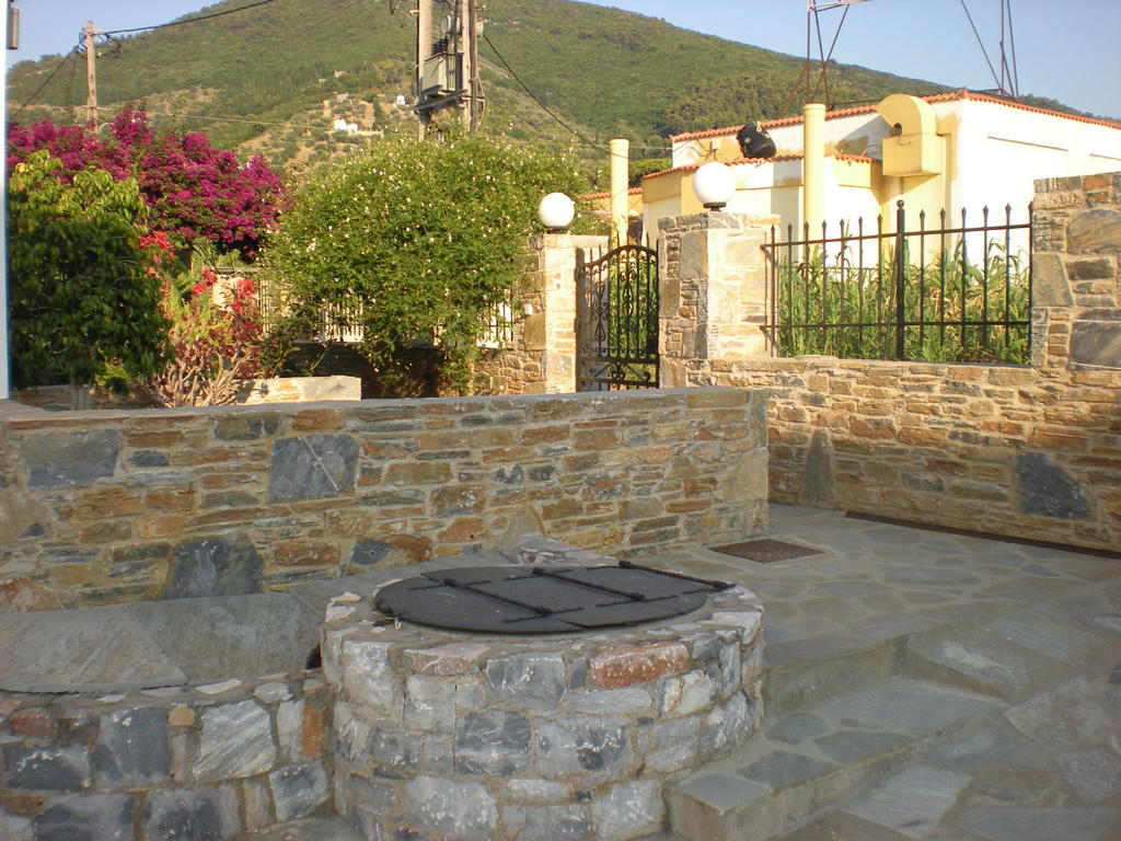 Antonios Skopelos Studios Apartments Exterior photo