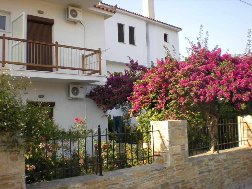 Antonios Skopelos Studios Apartments Exterior photo