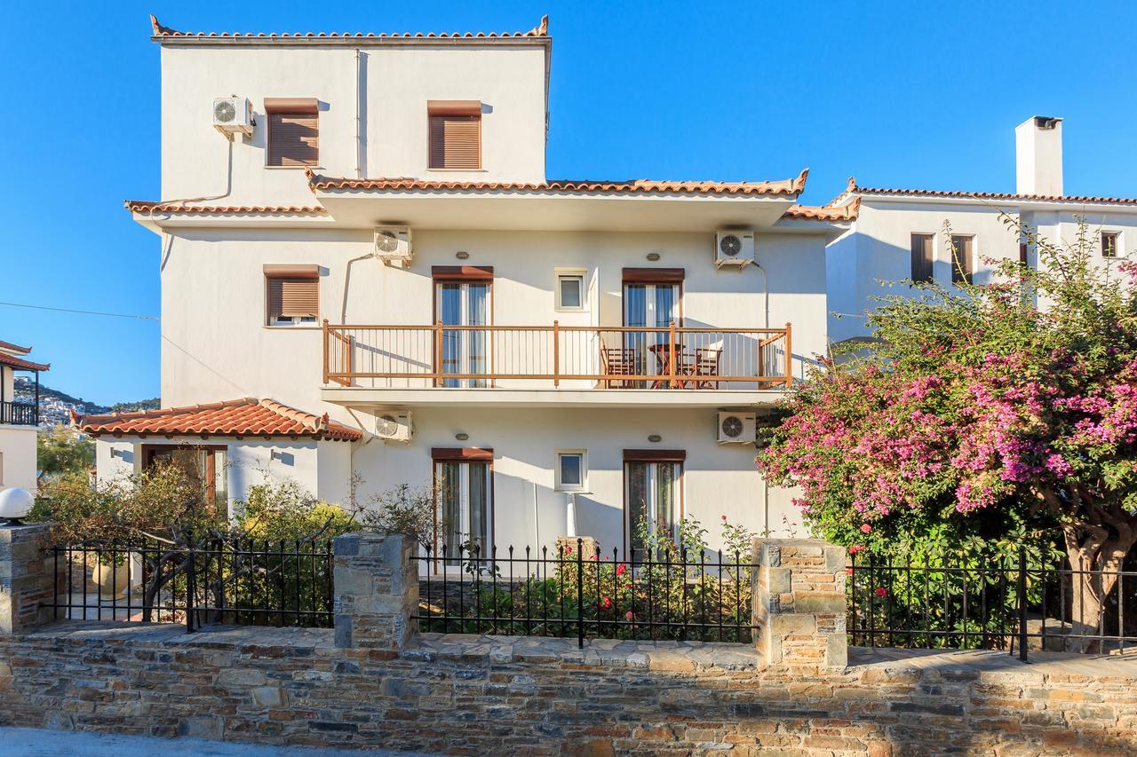 Antonios Skopelos Studios Apartments Exterior photo